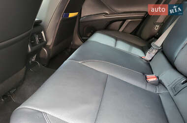 Седан Toyota Camry 2024 в 