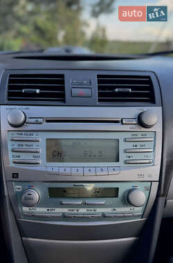 Седан Toyota Camry 2007 в Кривому Розі