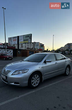 Седан Toyota Camry 2008 в Івано-Франківську