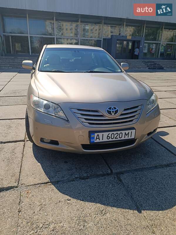 Седан Toyota Camry 2007 в Броварах