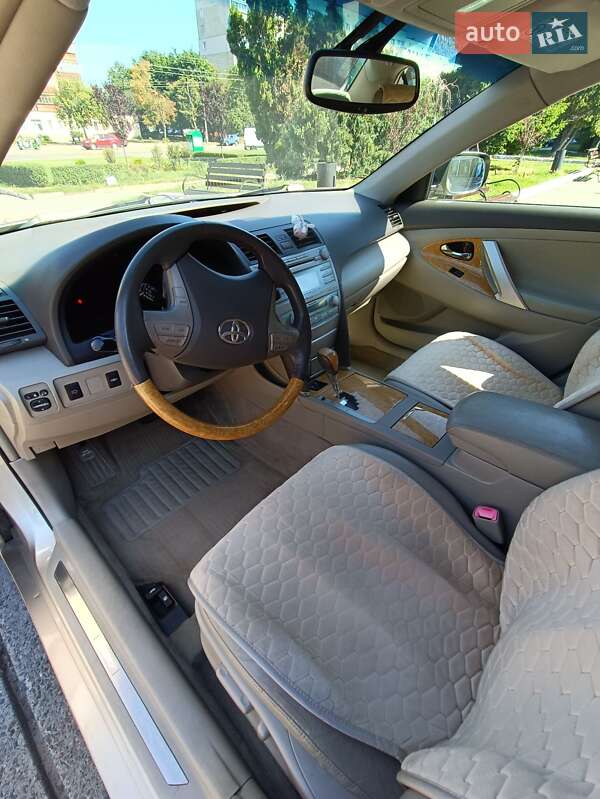 Седан Toyota Camry 2007 в Броварах