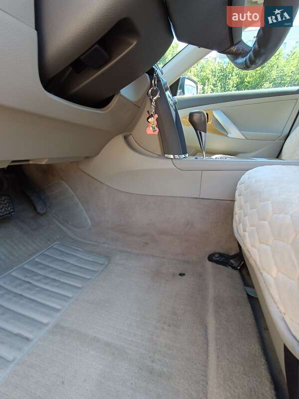 Седан Toyota Camry 2007 в Броварах