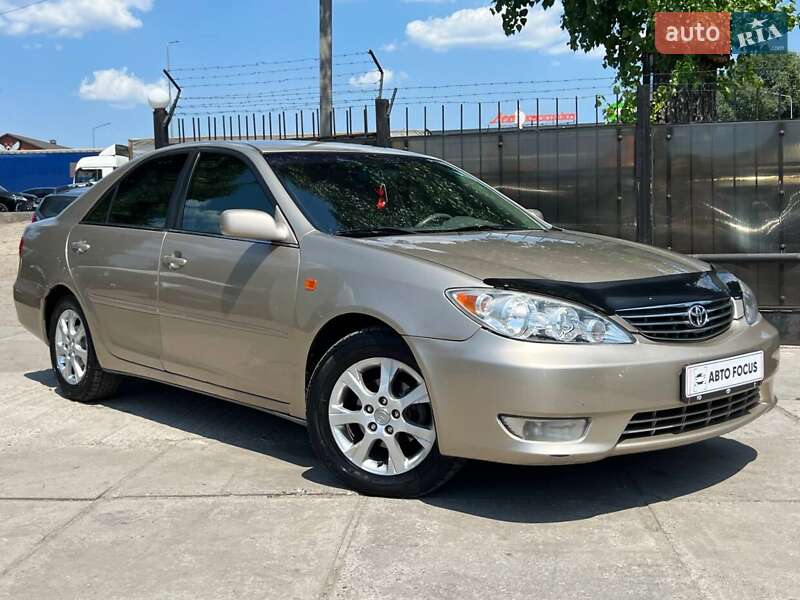 Toyota Camry 2005