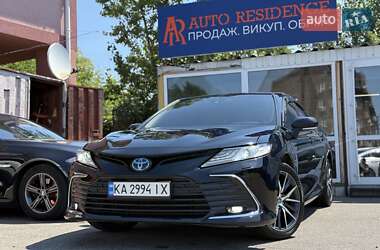 Седан Toyota Camry 2021 в Києві
