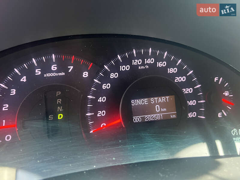 Седан Toyota Camry 2008 в Львове