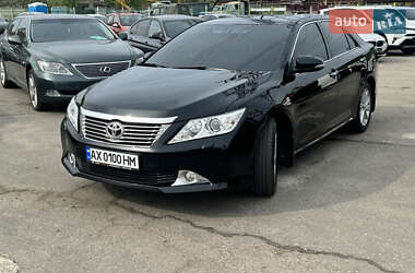Седан Toyota Camry 2012 в Харькове