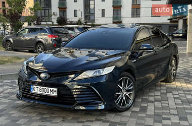 Седан Toyota Camry 2020 в Ивано-Франковске
