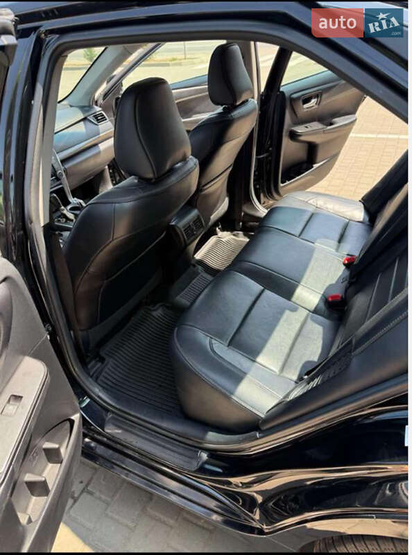 Седан Toyota Camry 2016 в Одесі