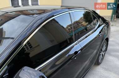 Седан Toyota Camry 2021 в 