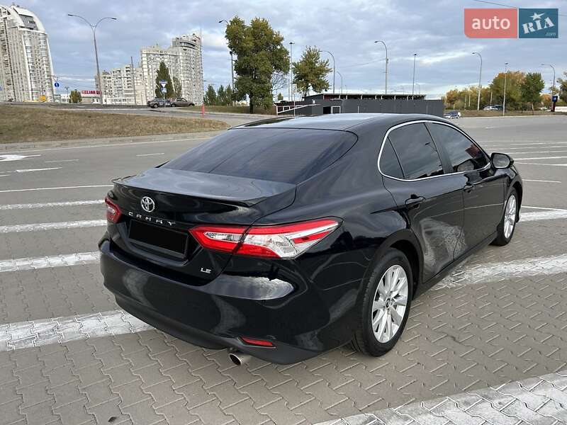 Седан Toyota Camry 2017 в Киеве фото 11 Седан Toyota Camry 2017 в Киеве