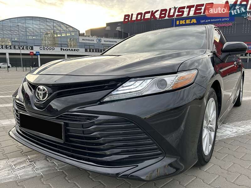 Toyota Camry 2017
