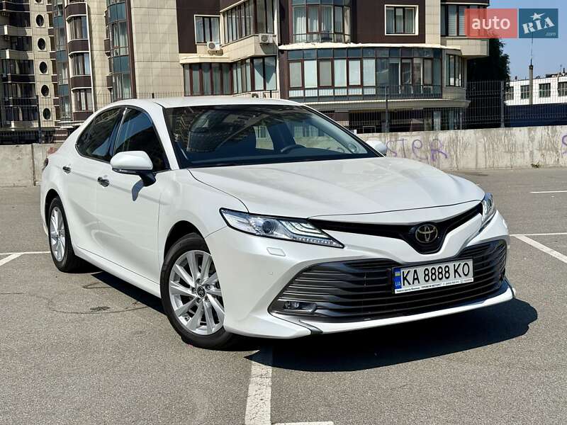 Toyota Camry 2020