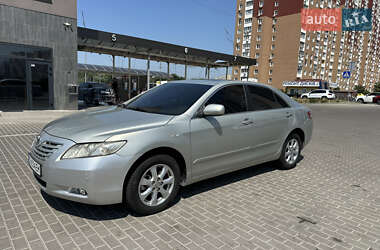 Седан Toyota Camry 2007 в Києві