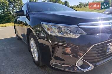 Седан Toyota Camry 2017 в Умани
