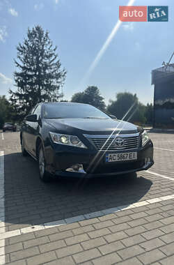 Седан Toyota Camry 2011 в Луцьку