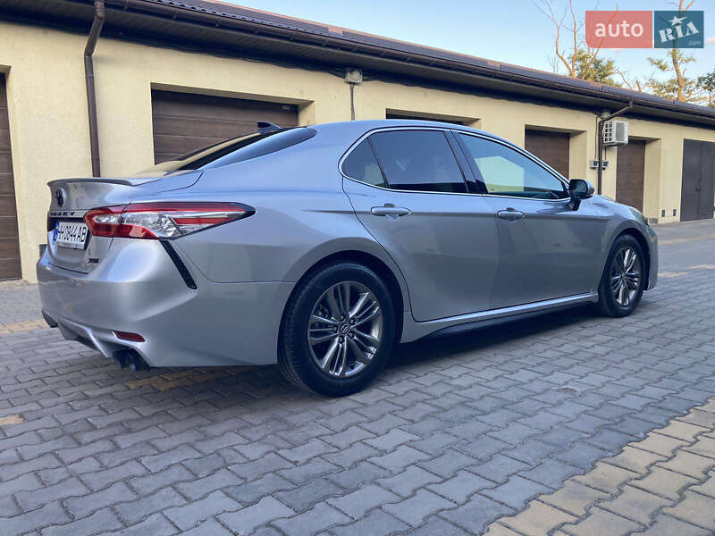 Седан Toyota Camry 2020 в Ізмаїлі