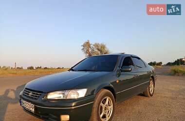 Седан Toyota Camry 1998 в Білгороді-Дністровському