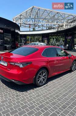 Седан Toyota Camry 2021 в Києві