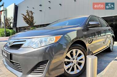 Седан Toyota Camry 2012 в Киеве