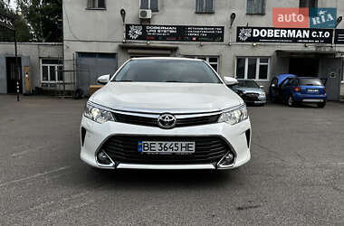 Седан Toyota Camry 2015 в Києві