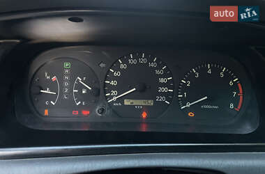 Седан Toyota Camry 2001 в 