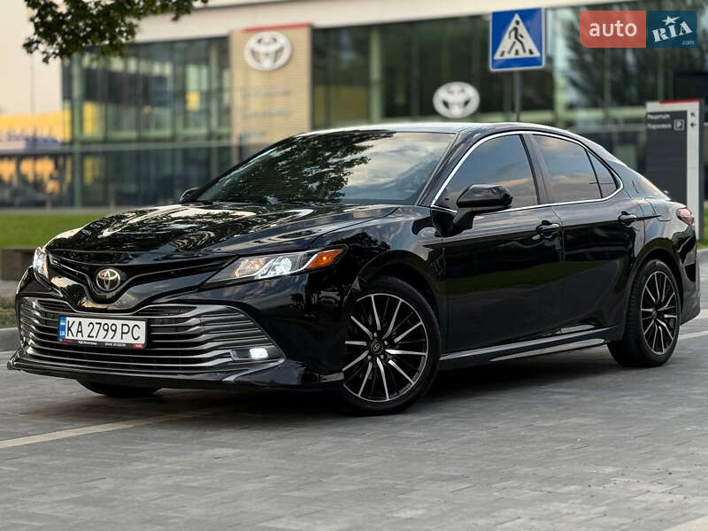Toyota Camry 2017
