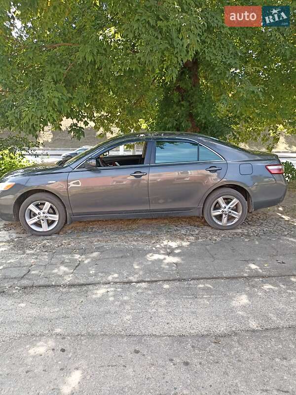 Седан Toyota Camry 2008 в Харькове