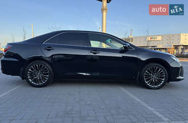Седан Toyota Camry 2014 в 