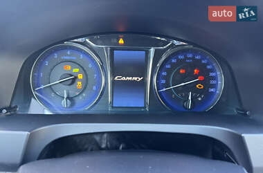 Седан Toyota Camry 2014 в 