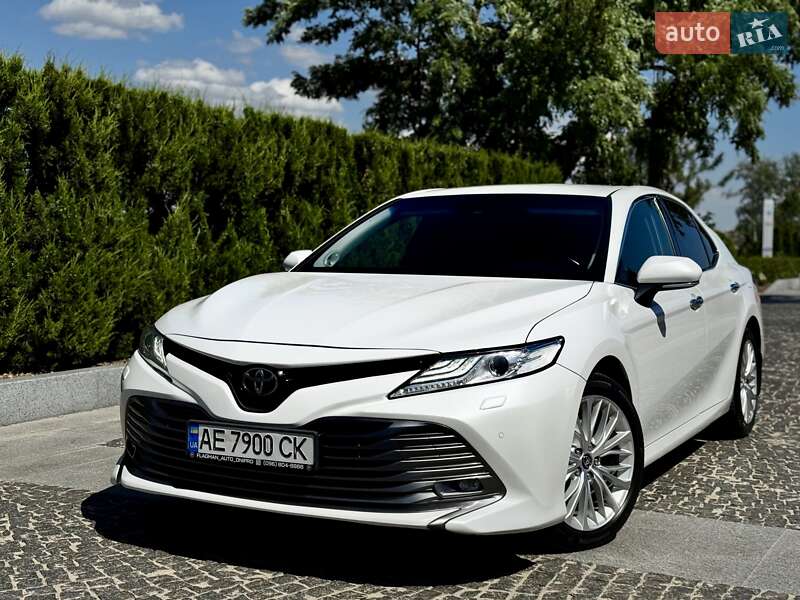 Toyota Camry 2017