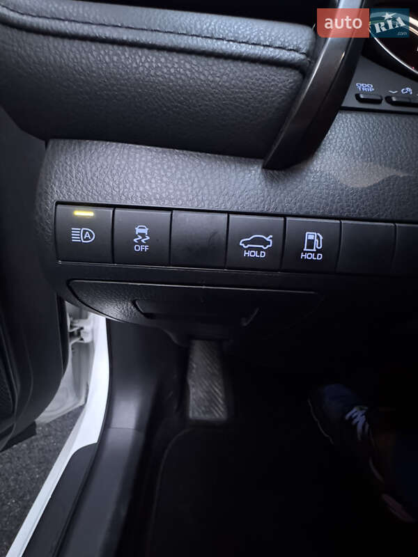 Седан Toyota Camry 2020 в Береговому фото 17 Седан Toyota Camry 2020 в Береговому