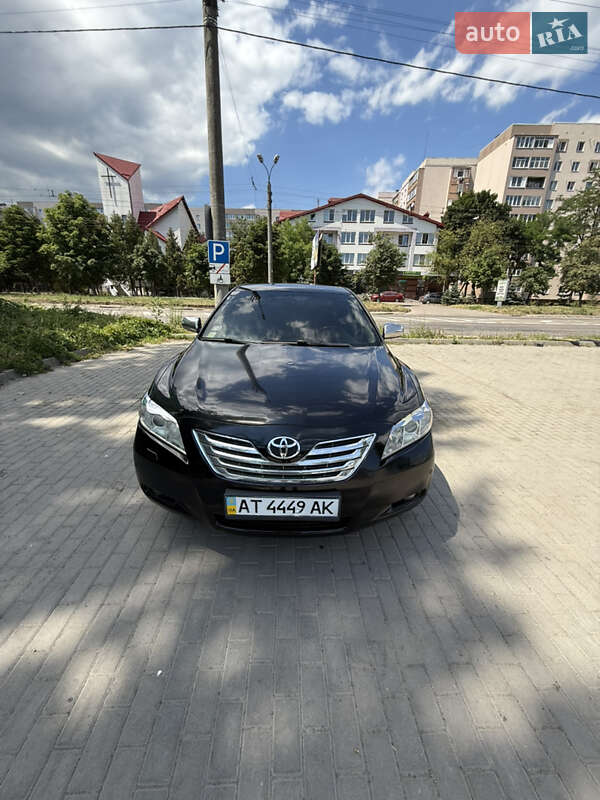 Седан Toyota Camry 2007 в Івано-Франківську