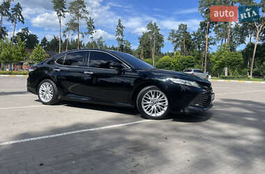 Седан Toyota Camry 2018 в Ірпені