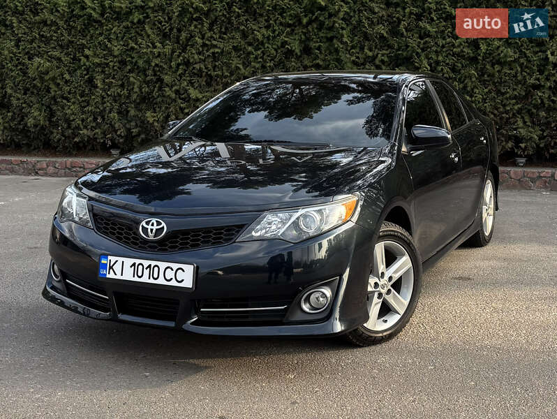 Toyota Camry 2012