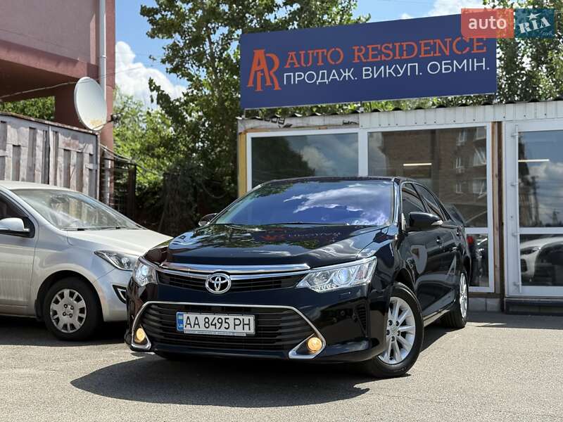 Toyota Camry 2015