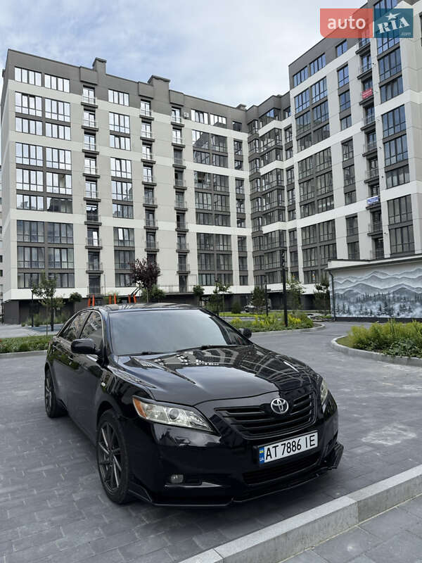 Седан Toyota Camry 2007 в 