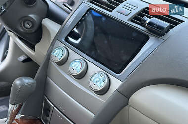 Седан Toyota Camry 2007 в 