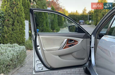 Седан Toyota Camry 2007 в 