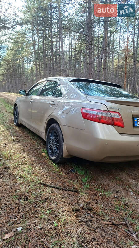 Седан Toyota Camry 2006 в Николаеве
