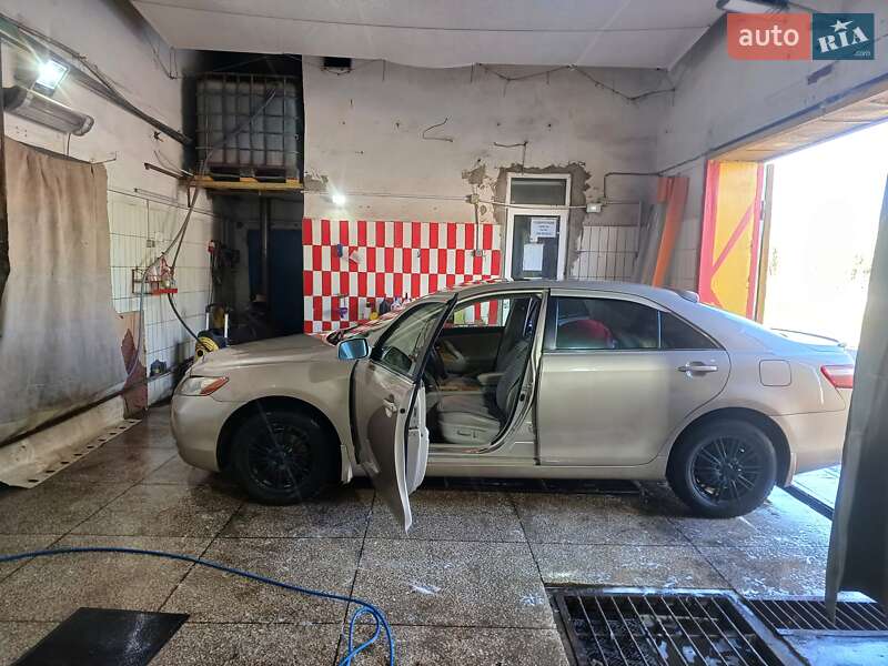 Седан Toyota Camry 2006 в Николаеве
