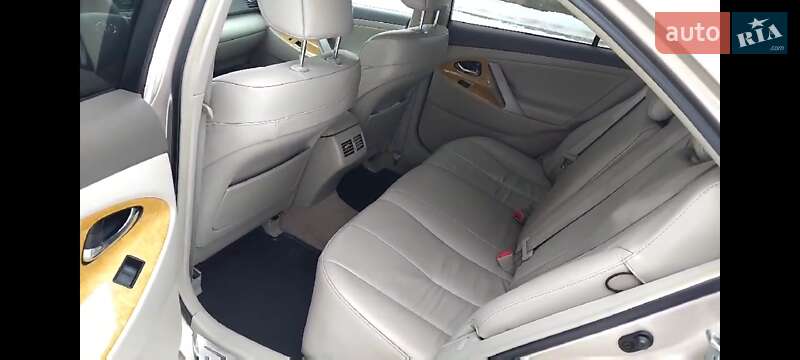 Седан Toyota Camry 2006 в Николаеве