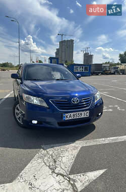 Седан Toyota Camry 2007 в Киеве
