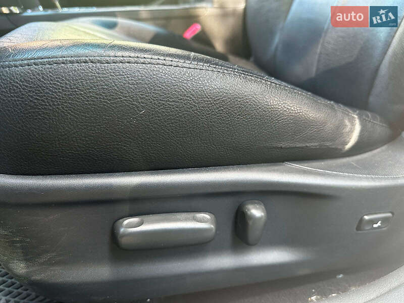 Седан Toyota Camry 2008 в Киеве