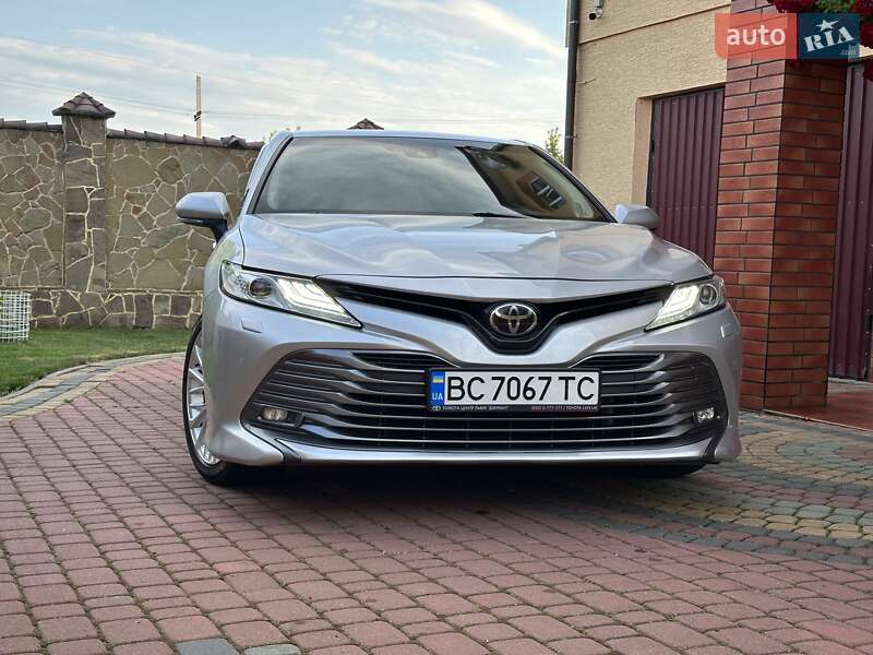 Toyota Camry 2017