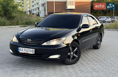Седан Toyota Camry 2003 в Полтаве