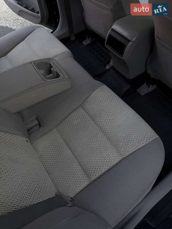 Седан Toyota Camry 2013 в Днепре