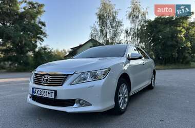 Седан Toyota Camry 2012 в Харкові