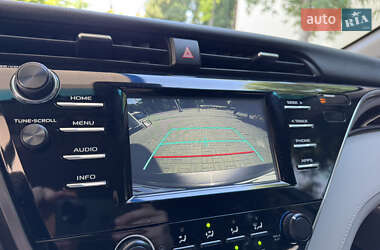 Седан Toyota Camry 2018 в 