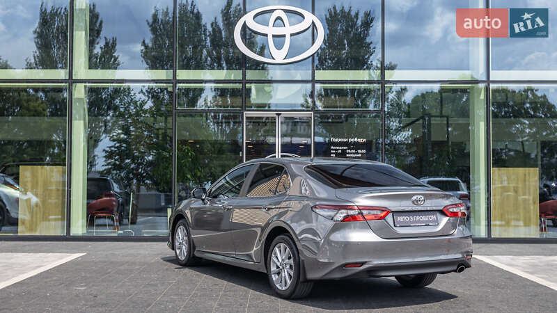 Седан Toyota Camry 2022 в Днепре фото 2 Седан Toyota Camry 2022 в Днепре