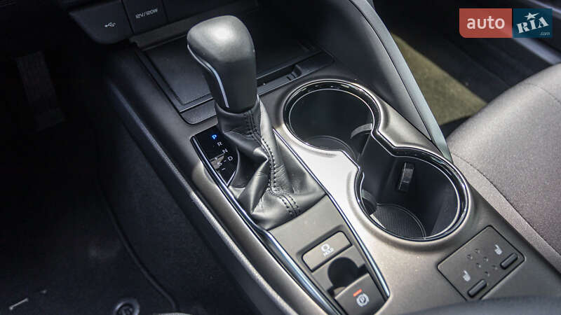 Седан Toyota Camry 2022 в Днепре фото 27 Седан Toyota Camry 2022 в Днепре